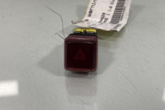 Bouton de warning CITROEN C3 PICASSO Photo n°1