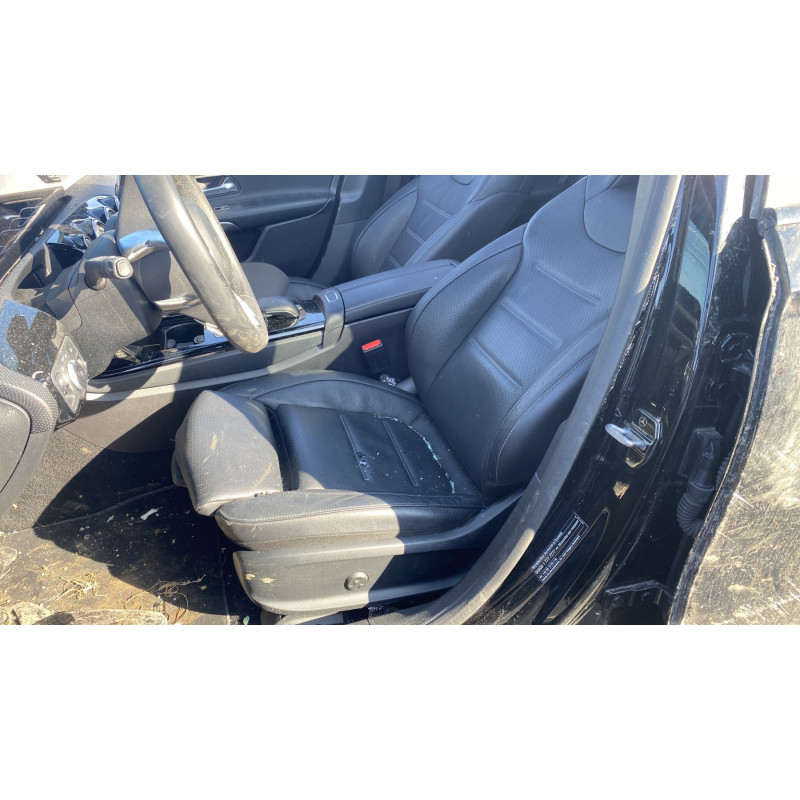 MERCEDES CLASSE A 177 PHASE 2 200 1.3i - 16V TURBO HYBRID Photo n°12