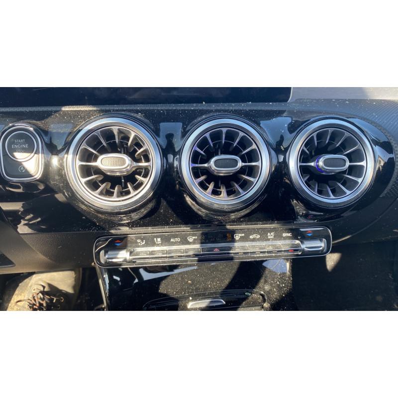 MERCEDES CLASSE A 177 PHASE 2 200 1.3i - 16V TURBO HYBRID Photo n°16