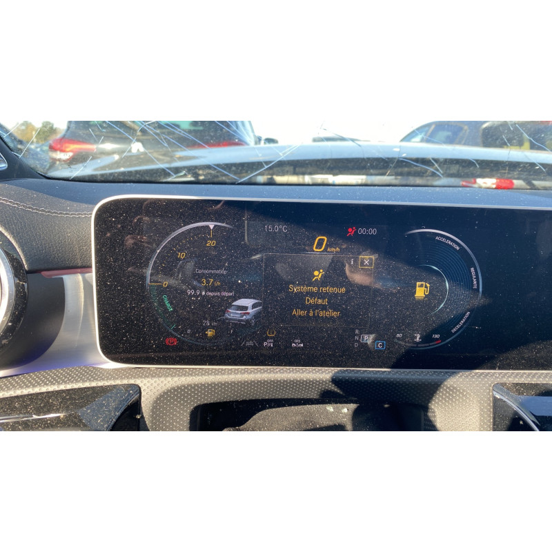 MERCEDES CLASSE A 177 PHASE 2 200 1.3i - 16V TURBO HYBRID Photo n°19