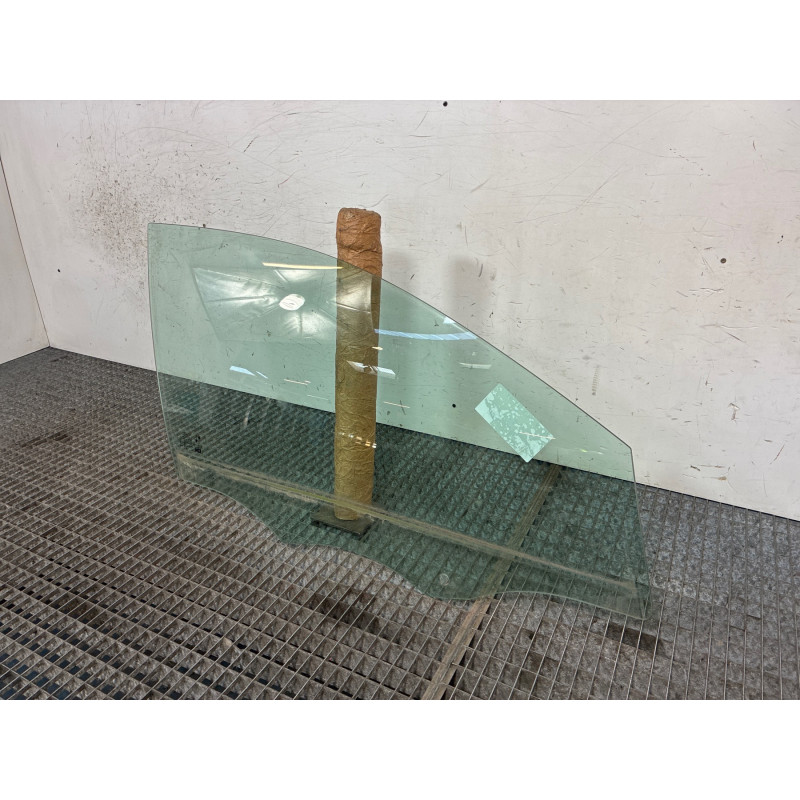 Vitre avant droit FORD FOCUS 4 Photo n°3