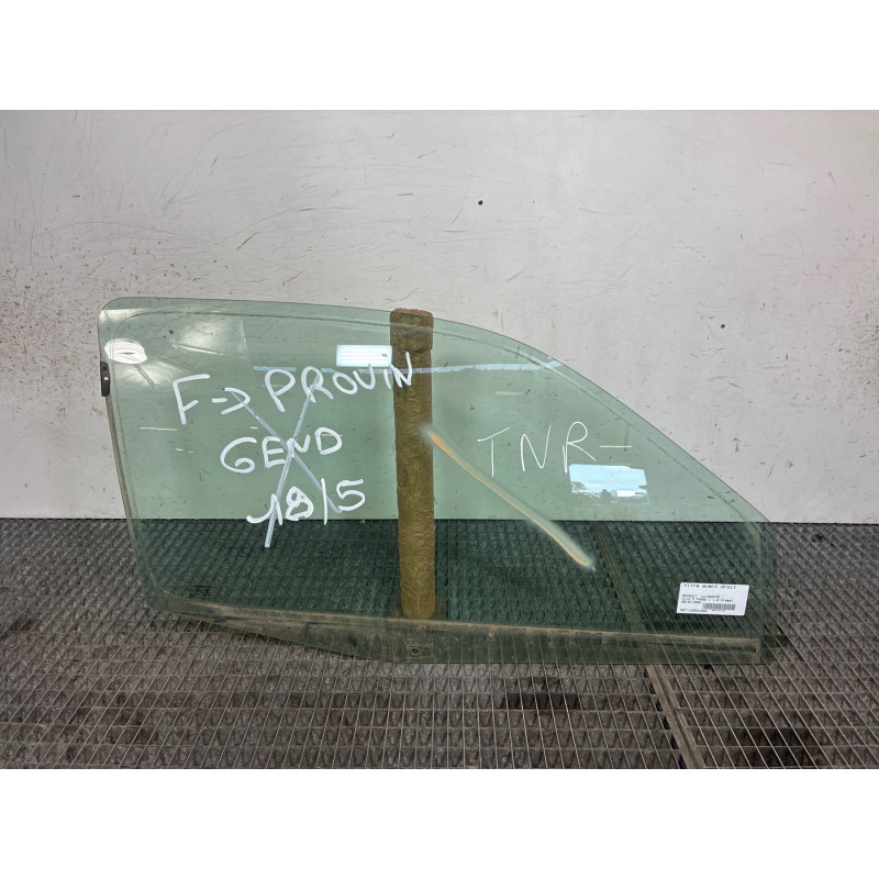 Vitre avant droit RENAULT CLIO 2 Photo n°1