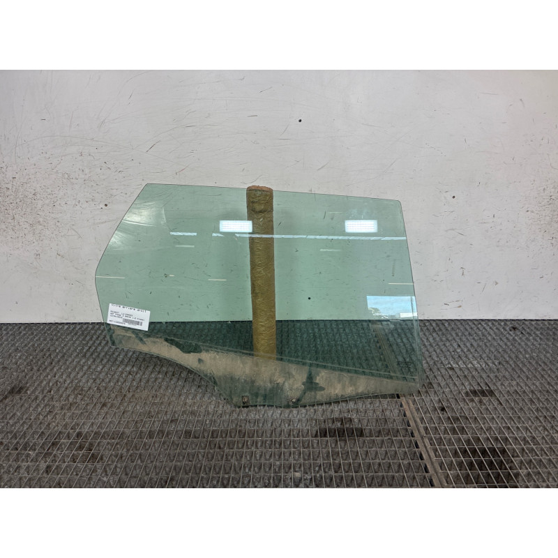 Vitre arriere droit PEUGEOT 407 Photo n°3