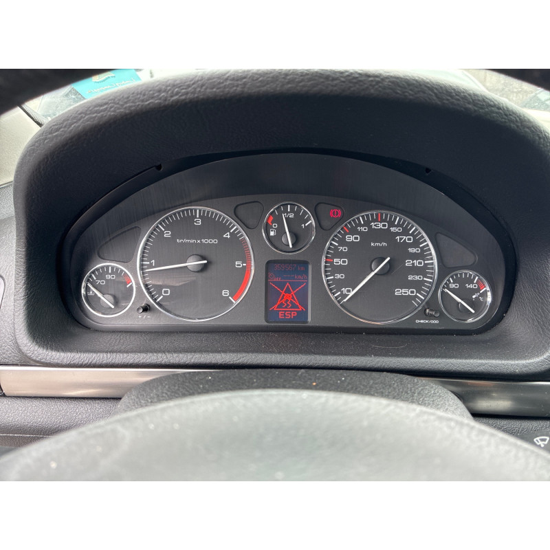 Vitre arriere droit PEUGEOT 407 Photo n°6