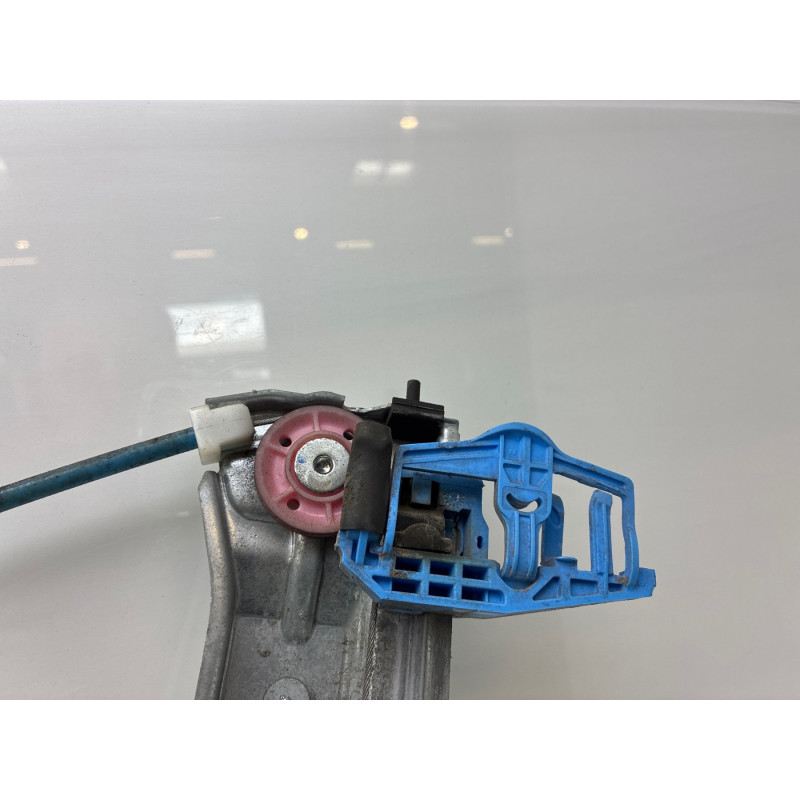 Leve vitre electrique avant gauche PEUGEOT 208 1 Photo n°5