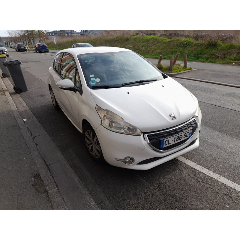 Leve vitre electrique avant gauche PEUGEOT 208 1 Photo n°12