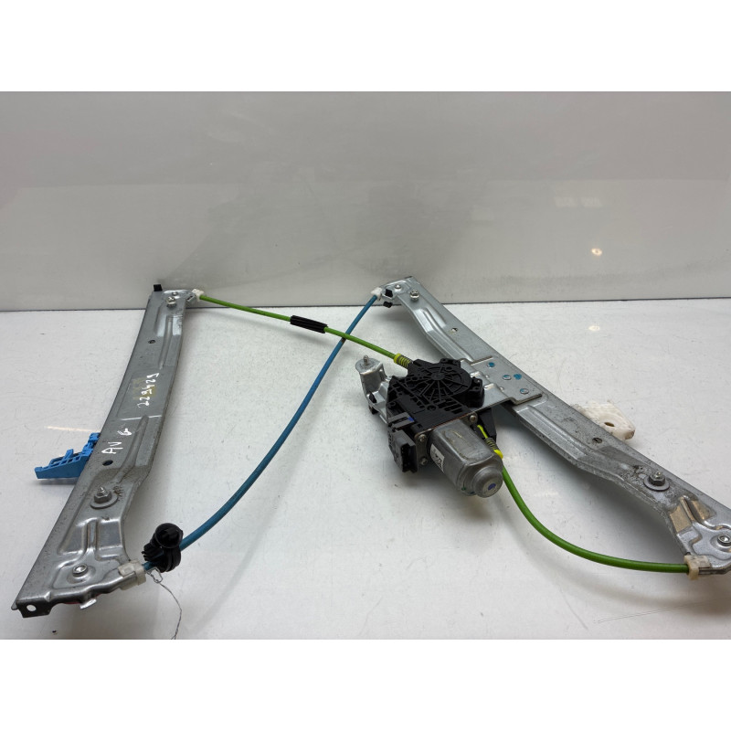 Leve vitre electrique avant gauche CITROEN C3 PICASSO Photo n°7
