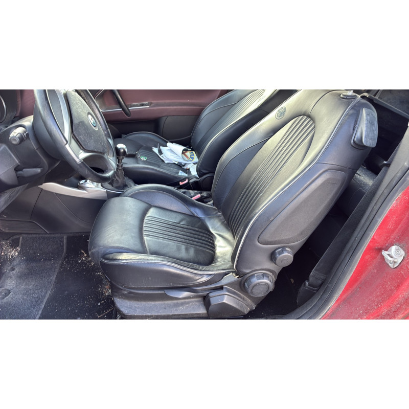 Custode arriere droit ALFA ROMEO MITO Photo n°14