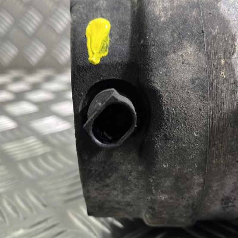 Compresseur clim RENAULT LAGUNA 2 Photo n°4