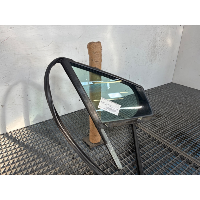Custode avant droit (porte) PEUGEOT 308 1 Photo n°1