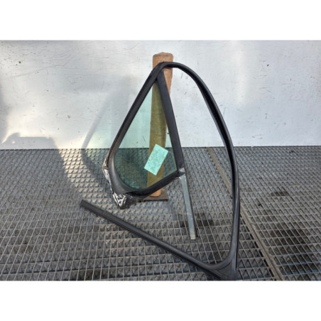 Custode avant droit (porte) PEUGEOT 308 1