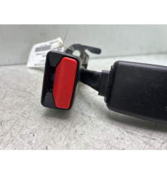 Attache ceinture arriere droit PEUGEOT 2008 1