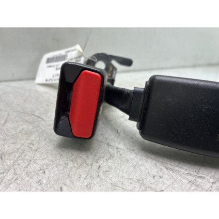 Attache ceinture arriere droit PEUGEOT 2008 1