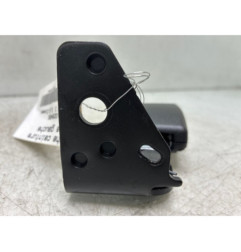 Attache ceinture arriere gauche PEUGEOT 2008 1