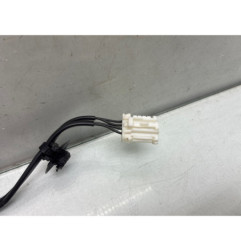 Attache ceinture arriere droit PEUGEOT 308 2