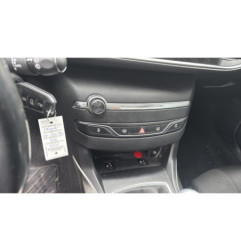 Attache ceinture arriere droit PEUGEOT 308 2