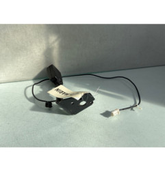 Attache ceinture arriere gauche PEUGEOT 3008 1