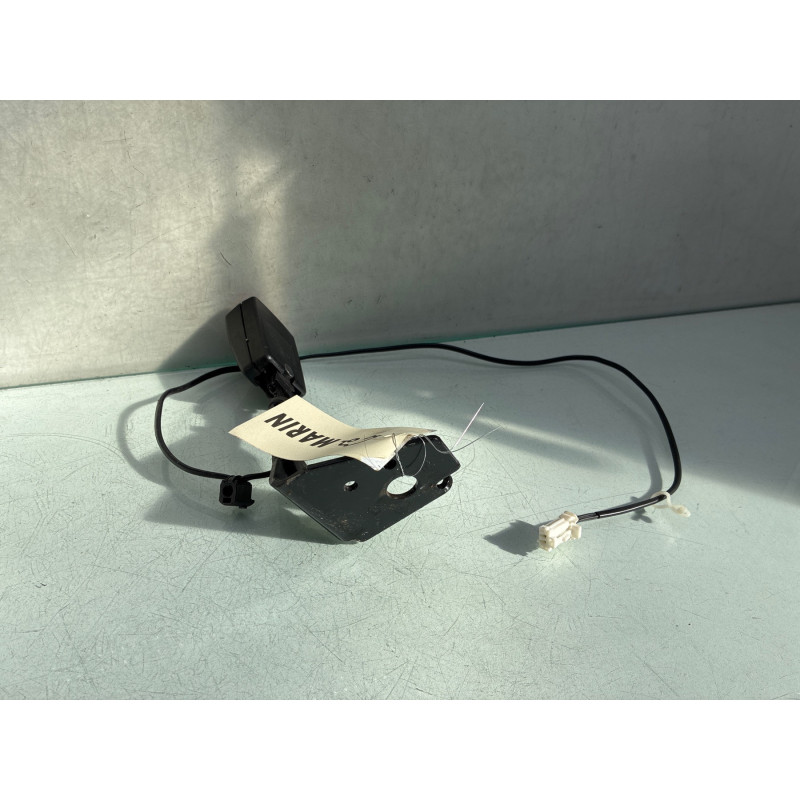 Attache ceinture arriere gauche PEUGEOT 3008 1 Photo n°3