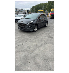Attache ceinture arriere gauche PEUGEOT 3008 1
