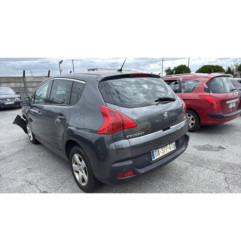 Attache ceinture arriere droit PEUGEOT 3008 1