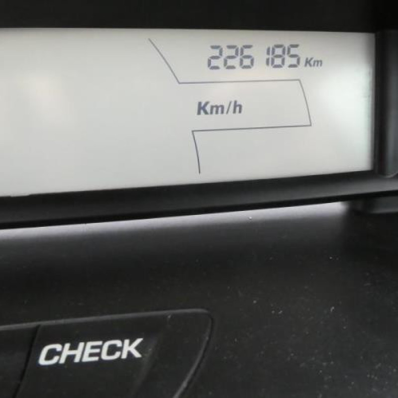 Pretensionneur de ceinture avant droit CITROEN C4 1 Photo n°10