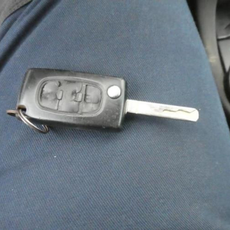 Pretensionneur de ceinture avant droit CITROEN C4 1 Photo n°13