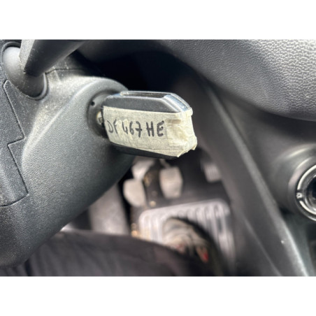 Poignee interieur arriere gauche PEUGEOT 208 1