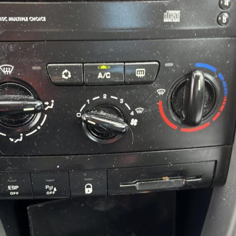 Commande chauffage PEUGEOT 207 Photo n°11