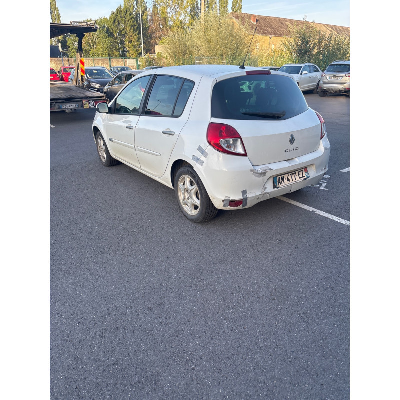 Face avant RENAULT CLIO 3 Photo n°4