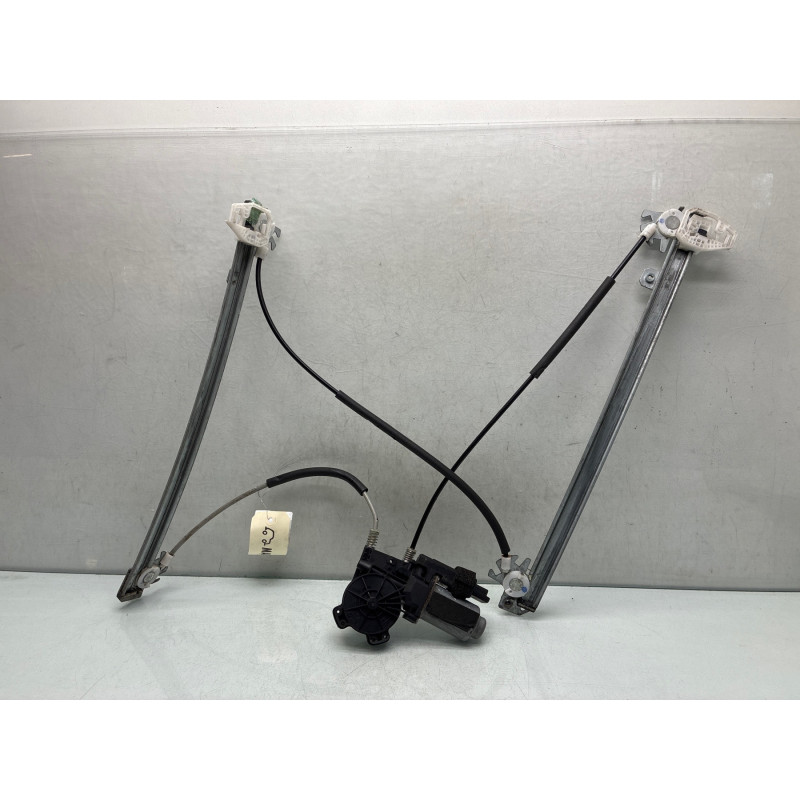 Leve vitre electrique avant gauche RENAULT MEGANE 2 Photo n°3