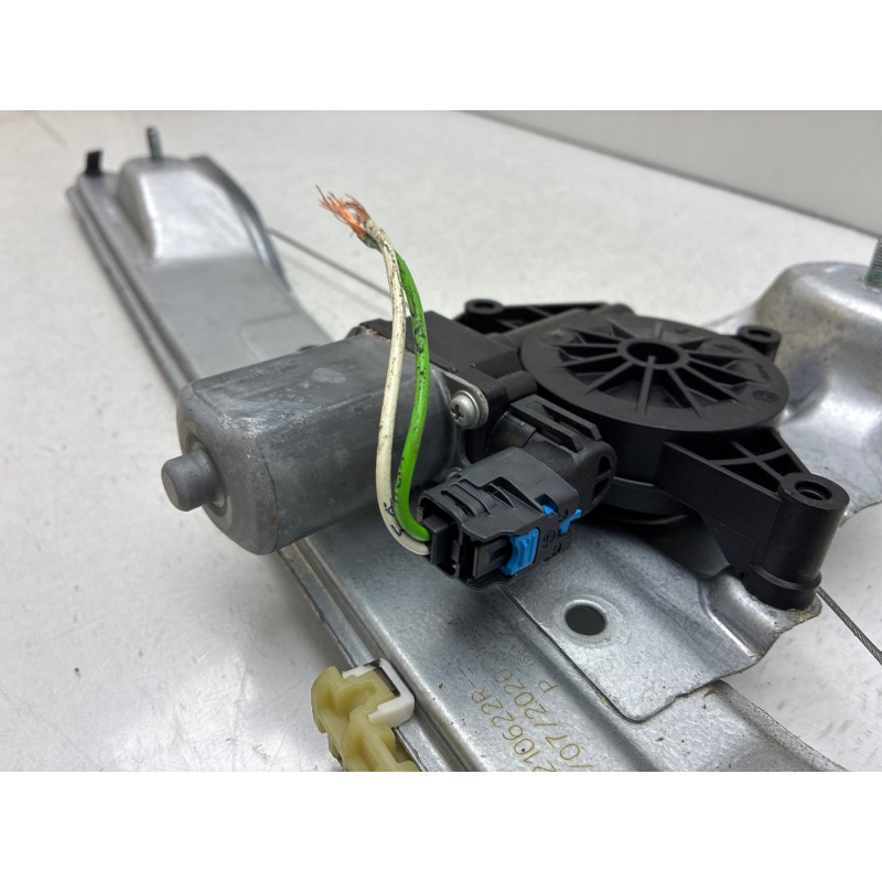 Leve vitre electrique arriere gauche DACIA DUSTER 2 Photo n°3