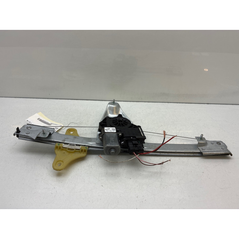 Leve vitre electrique avant gauche DACIA DUSTER 2 Photo n°4