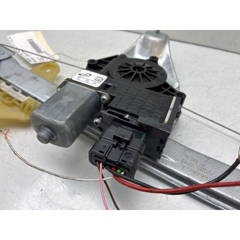 Leve vitre electrique avant gauche DACIA DUSTER 2 Photo n°6