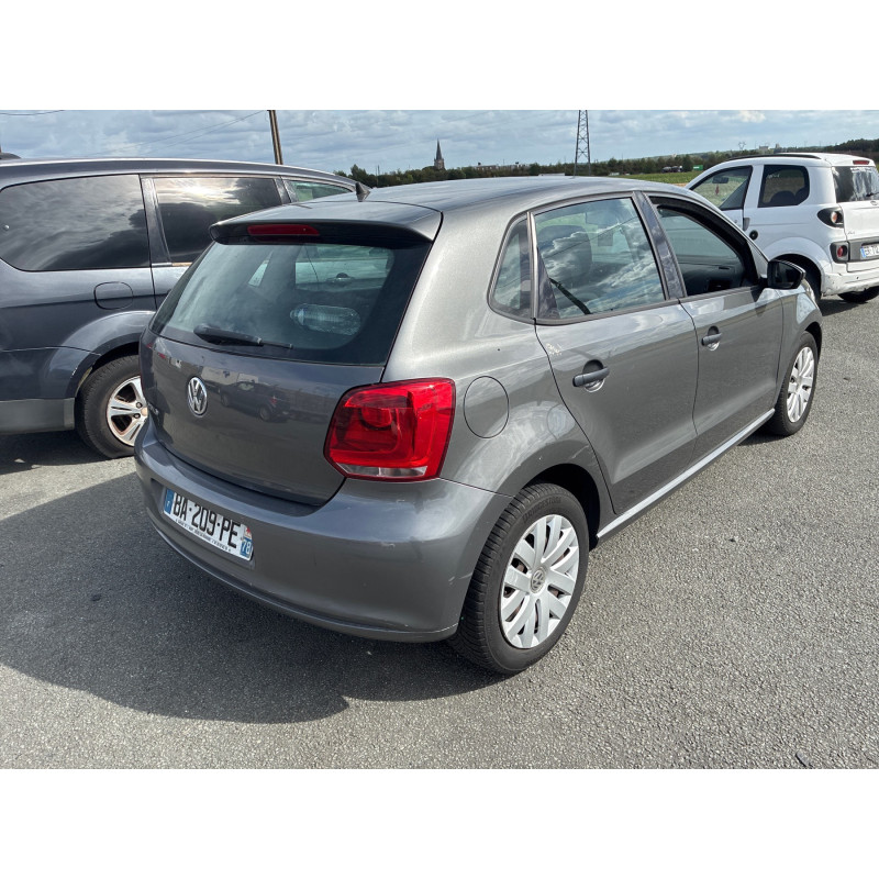 VOLKSWAGEN POLO 5 PHASE 1 1.2i - 12V Photo n°4