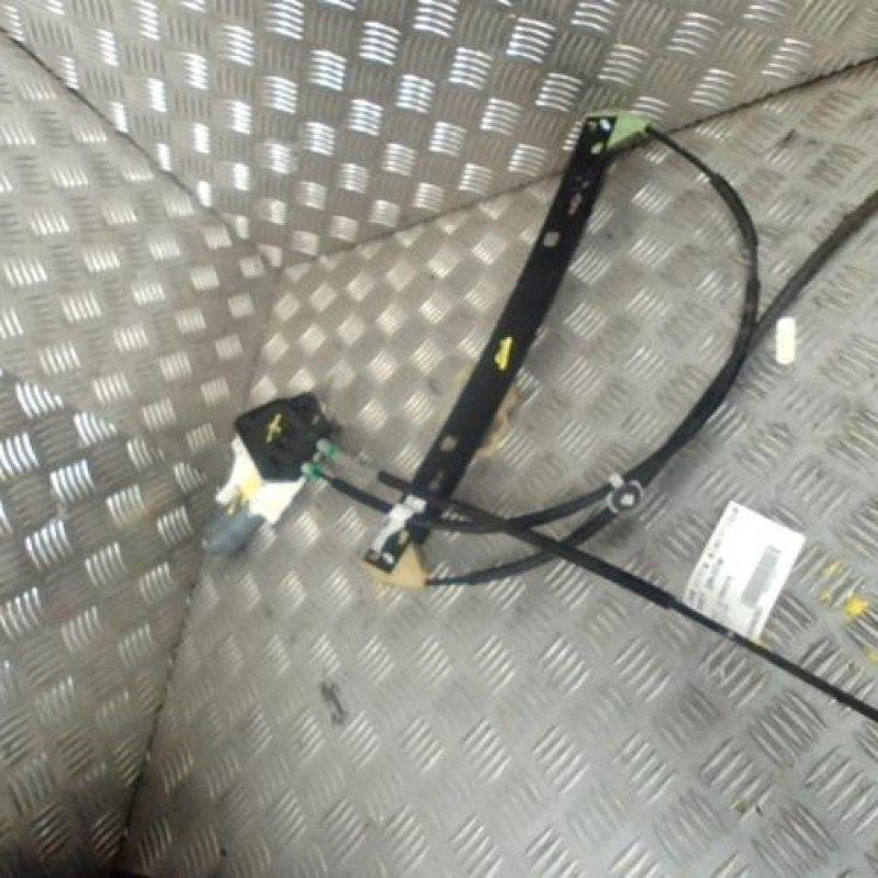 Leve vitre electrique avant gauche AUDI A1 1 Photo n°2
