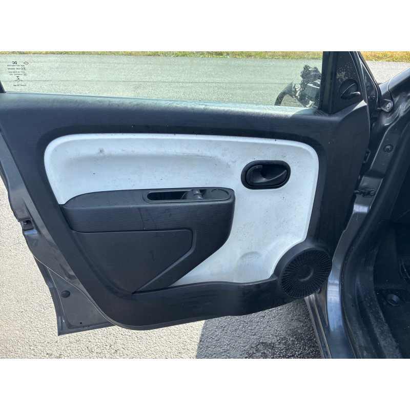 RENAULT TWINGO 3 PHASE 1 1.0i - 12V SCE 70 Photo n°26
