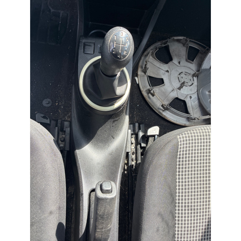 RENAULT TWINGO 3 PHASE 1 1.0i - 12V SCE 70 Photo n°27