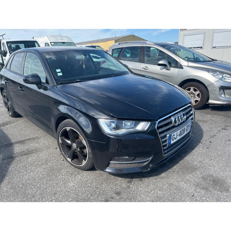 AUDI A3 3 SPORTBACK PHASE 2 2.0 TDI - 16V TURBO Photo n°2