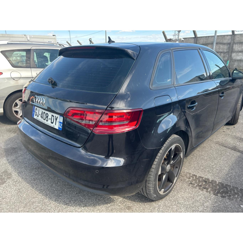 AUDI A3 3 SPORTBACK PHASE 2 2.0 TDI - 16V TURBO Photo n°3