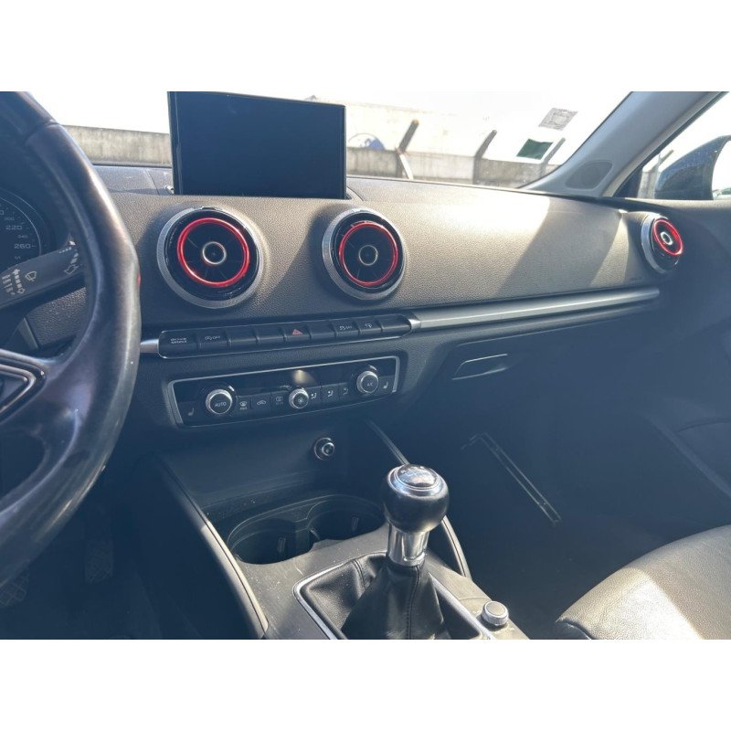 AUDI A3 3 SPORTBACK PHASE 2 2.0 TDI - 16V TURBO Photo n°6