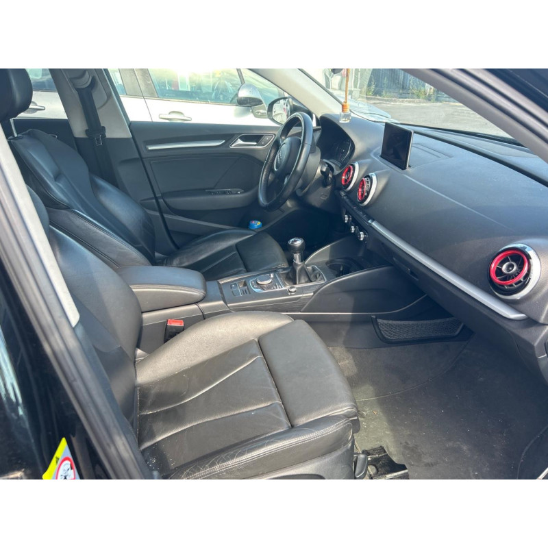 AUDI A3 3 SPORTBACK PHASE 2 2.0 TDI - 16V TURBO Photo n°20