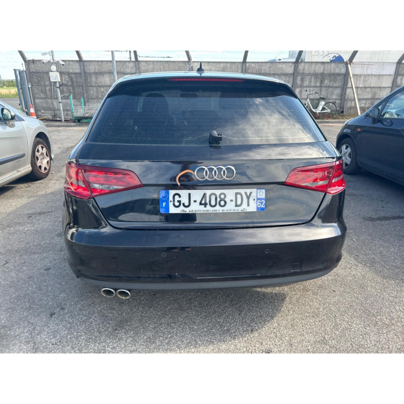 AUDI A3 3 SPORTBACK PHASE 2 2.0 TDI - 16V TURBO Photo n°24