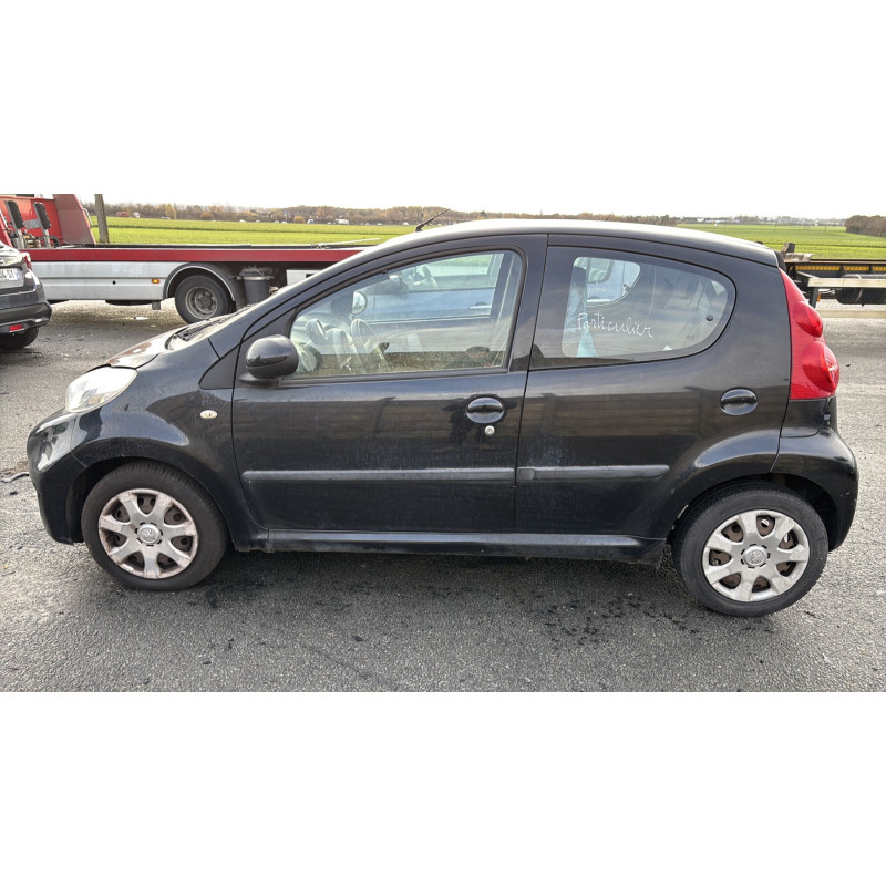 PEUGEOT 107 PHASE 1 1.4 HDI - 8V TURBO Photo n°12