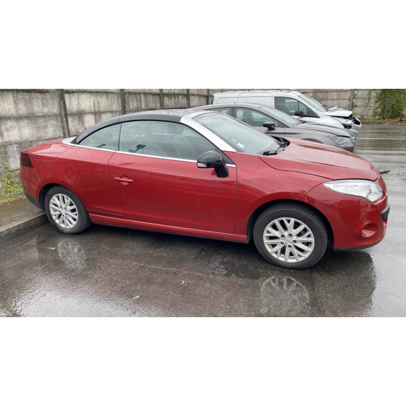 RENAULT MEGANE 3 PHASE 1 CABRIOLET 1.5 DCI - 8V TURBO Photo n°7