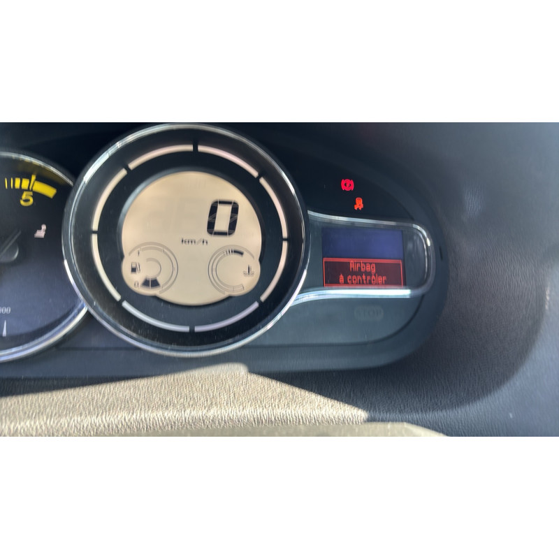 RENAULT MEGANE 3 PHASE 1 CABRIOLET 1.5 DCI - 8V TURBO Photo n°30