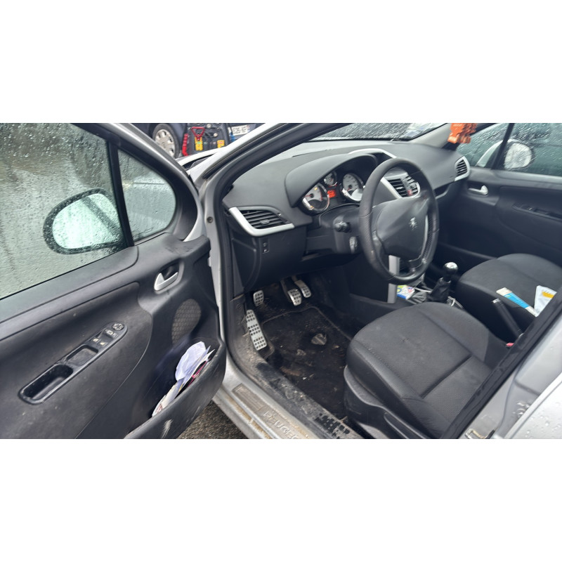 PEUGEOT 207 PHASE 2 1.6 HDI - 8V TURBO Photo n°10