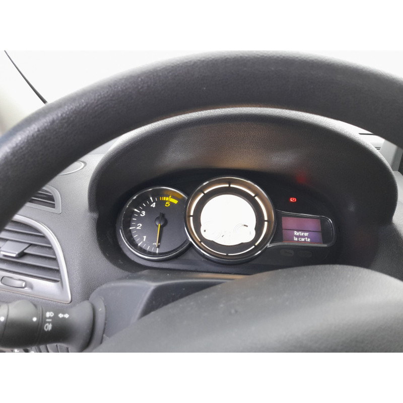 RENAULT MEGANE 3 PHASE 3 1.5 DCI - 8V TURBO Photo n°11