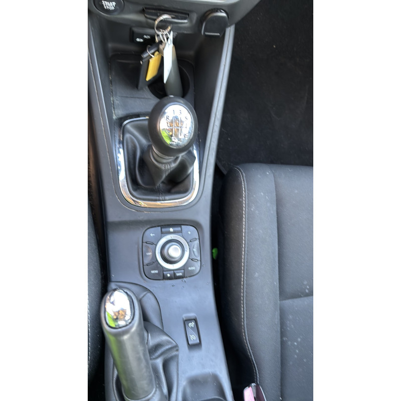 RENAULT MEGANE 3 PHASE 3 1.5 DCI - 8V TURBO Photo n°21