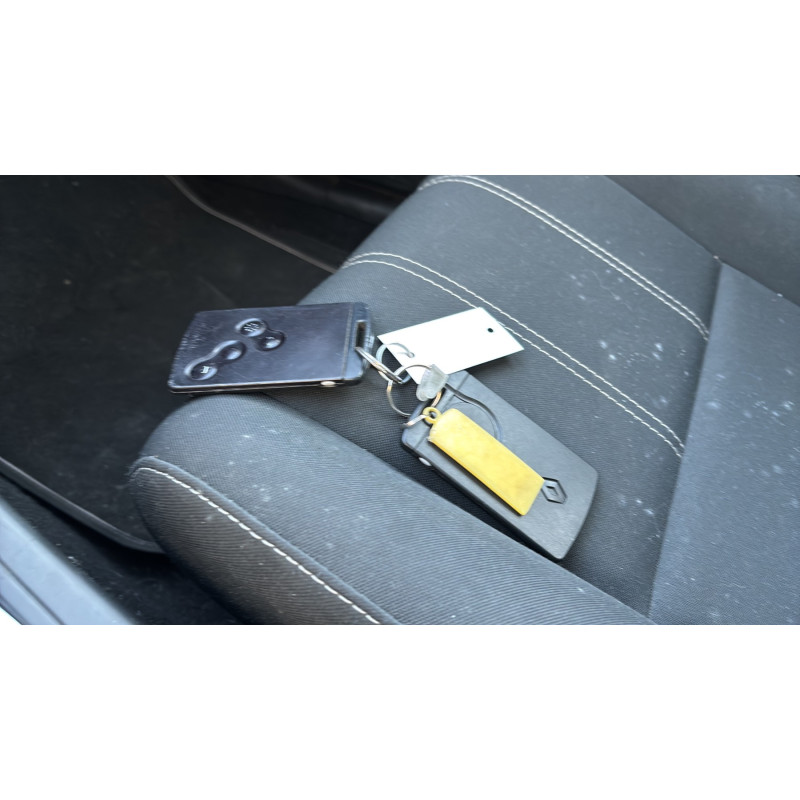 RENAULT MEGANE 3 PHASE 3 1.5 DCI - 8V TURBO Photo n°24
