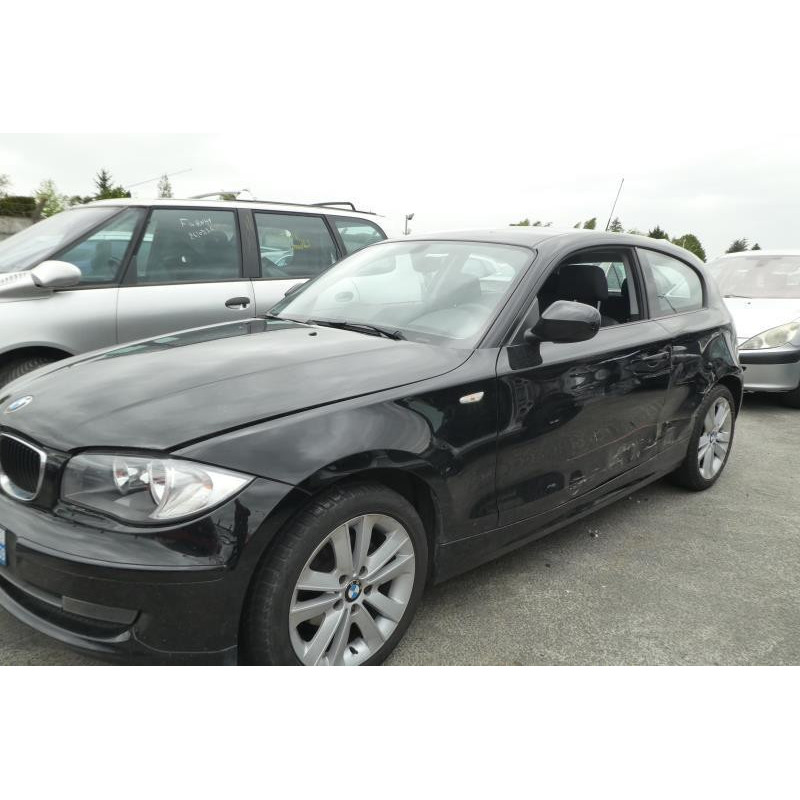 BMW SERIE 1 E81 116i 2.0i - 16V Photo n°2